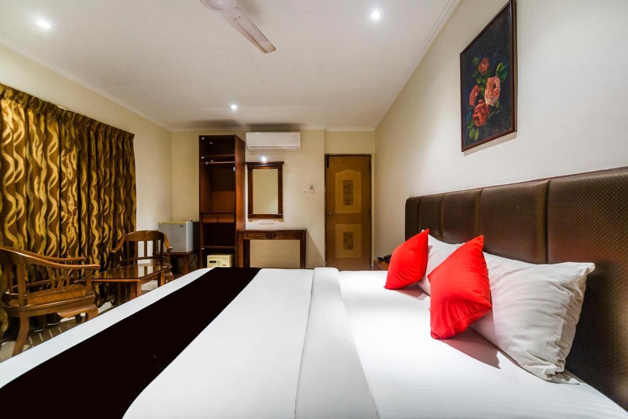 Capital O 66763 Blossoms Serviced Apartments Chennai Exterior foto