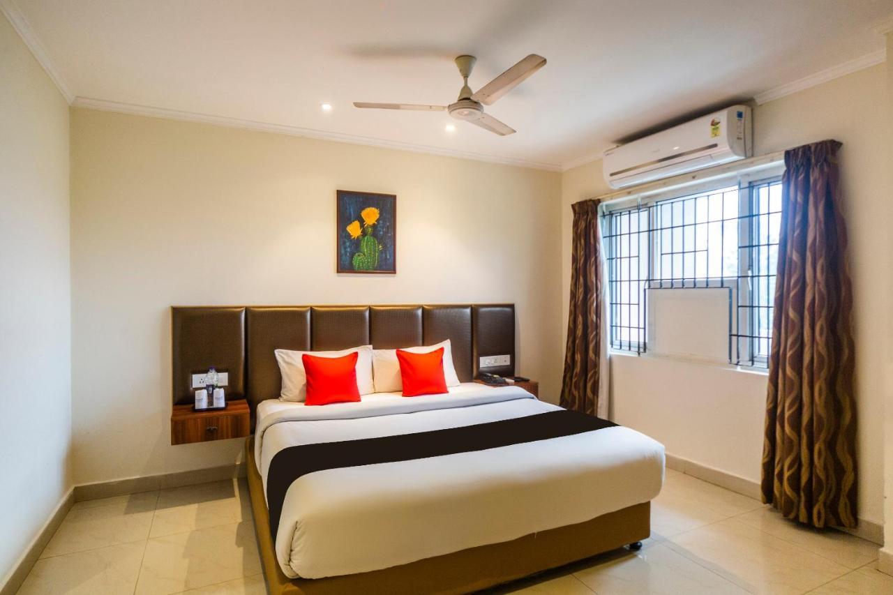 Capital O 66763 Blossoms Serviced Apartments Chennai Exterior foto