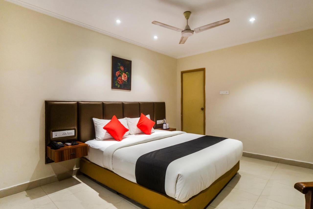 Capital O 66763 Blossoms Serviced Apartments Chennai Exterior foto