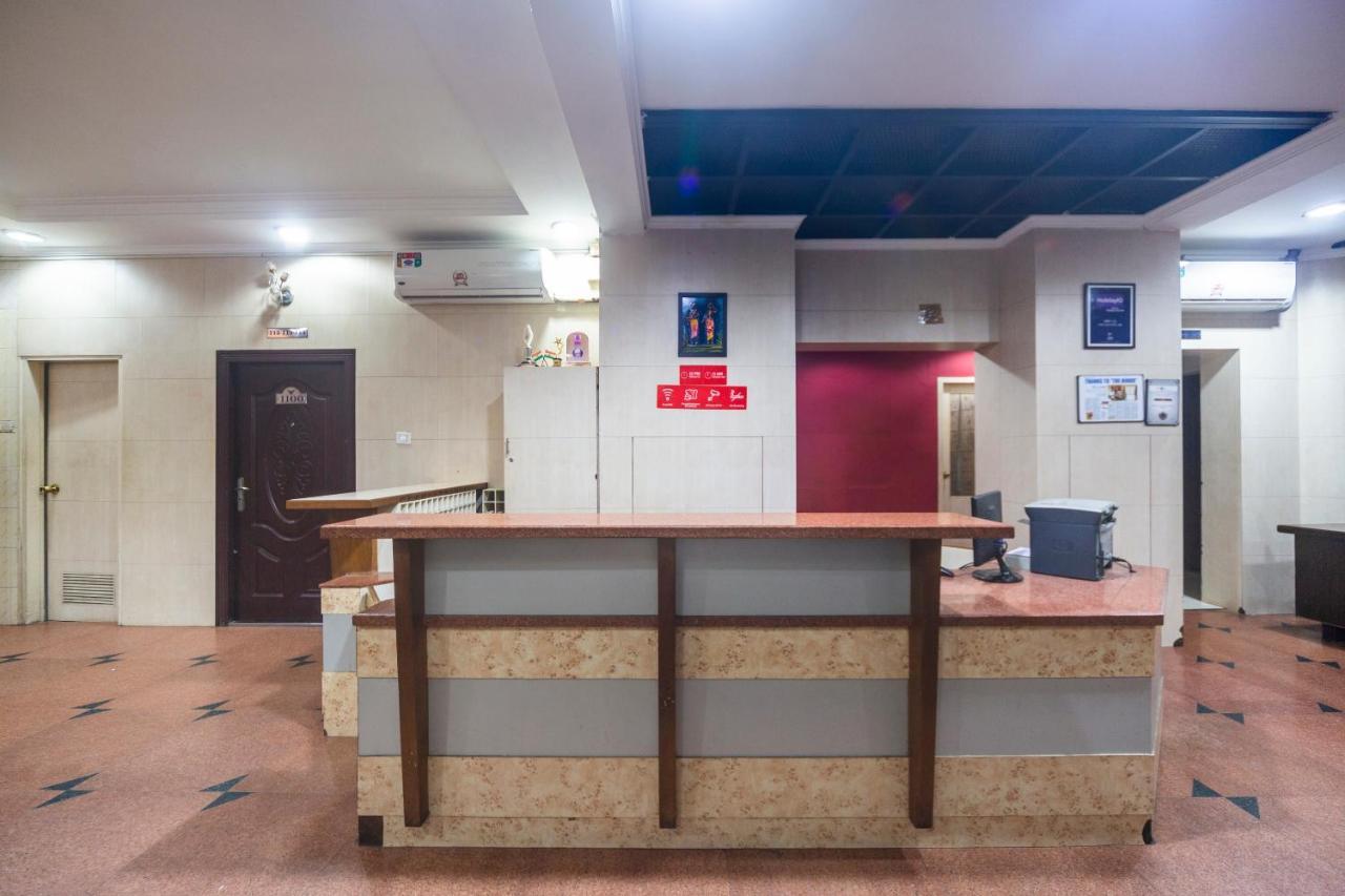 Capital O 66763 Blossoms Serviced Apartments Chennai Exterior foto