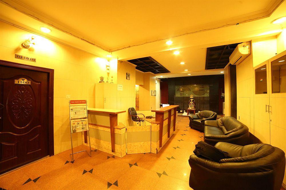 Capital O 66763 Blossoms Serviced Apartments Chennai Exterior foto