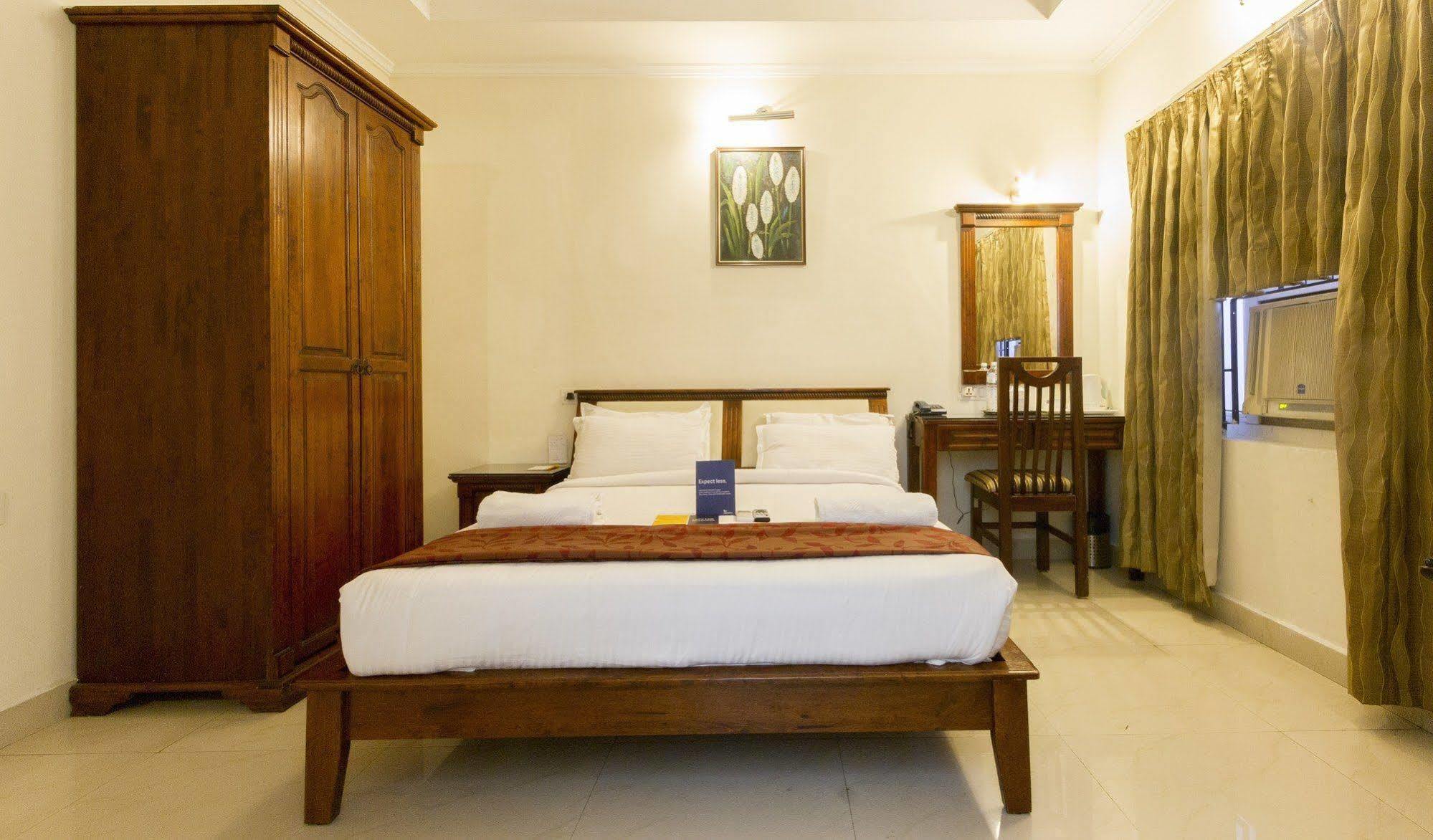 Capital O 66763 Blossoms Serviced Apartments Chennai Exterior foto